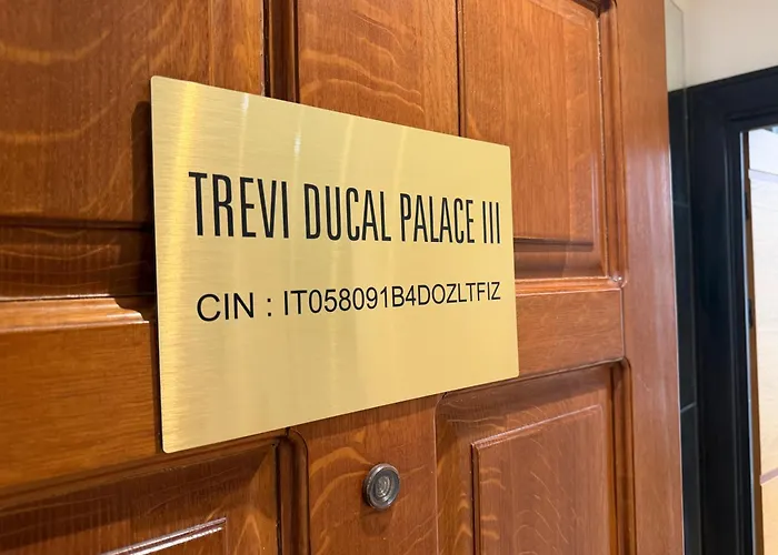 Apartamento Trevi Ducal Palace Iii Roma